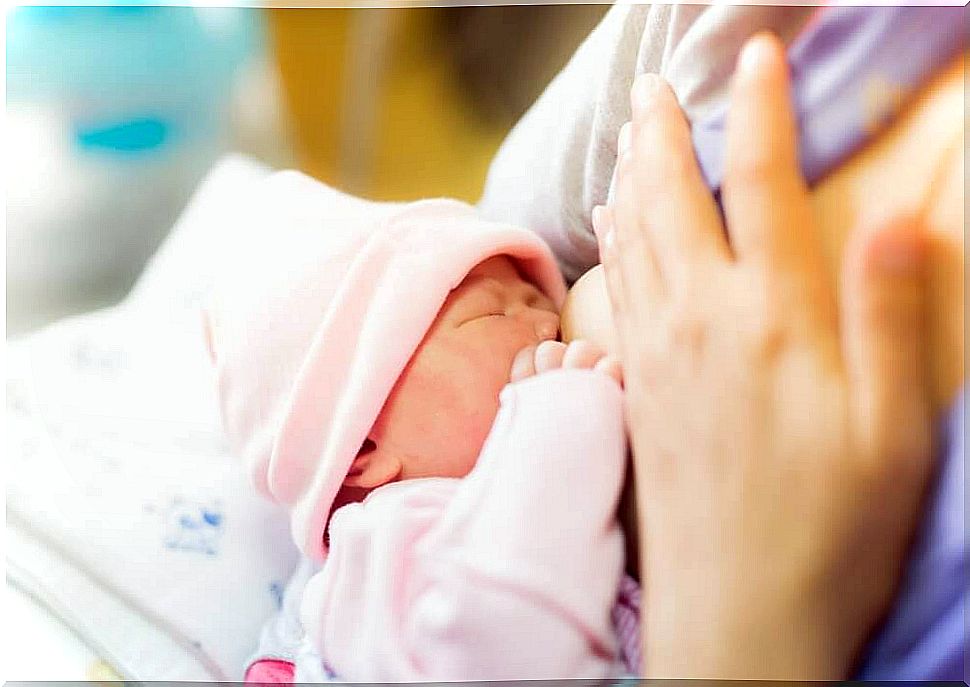 breastfeeding phase after childbirth