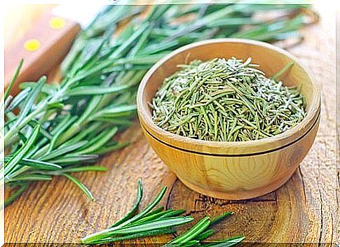 Rosemary against nits.
