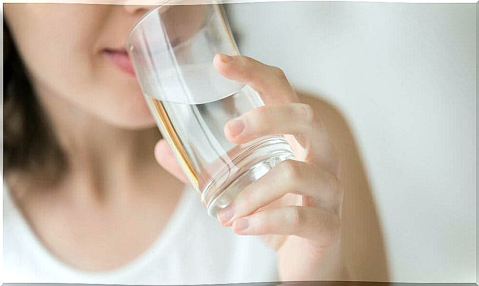 drinking water to take care of your skin