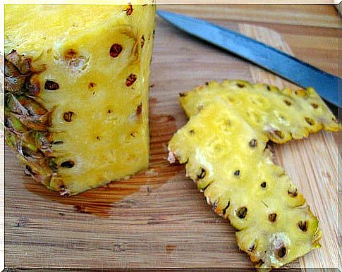Pineapple is one of the very powerful natural pain relievers.