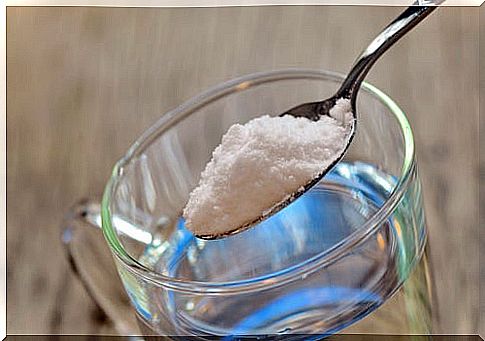 sodium bicarbonate to fight indigestion and bloating