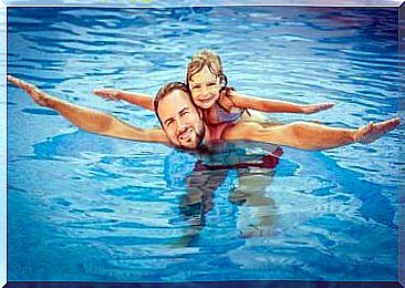Teach your children to swim by flying
