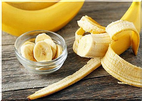 foods to reduce high blood pressure: banana