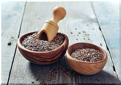 seeds to include in your diet: flax seeds